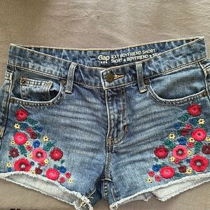 Gap Sexy Boyfriend Shorts